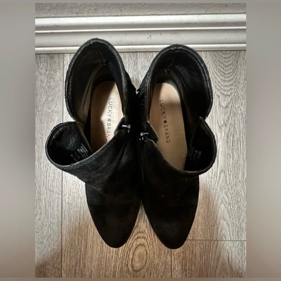 Lucky Brand Black Fringe Suede Boots size 8.5 - Picture 5 of 6